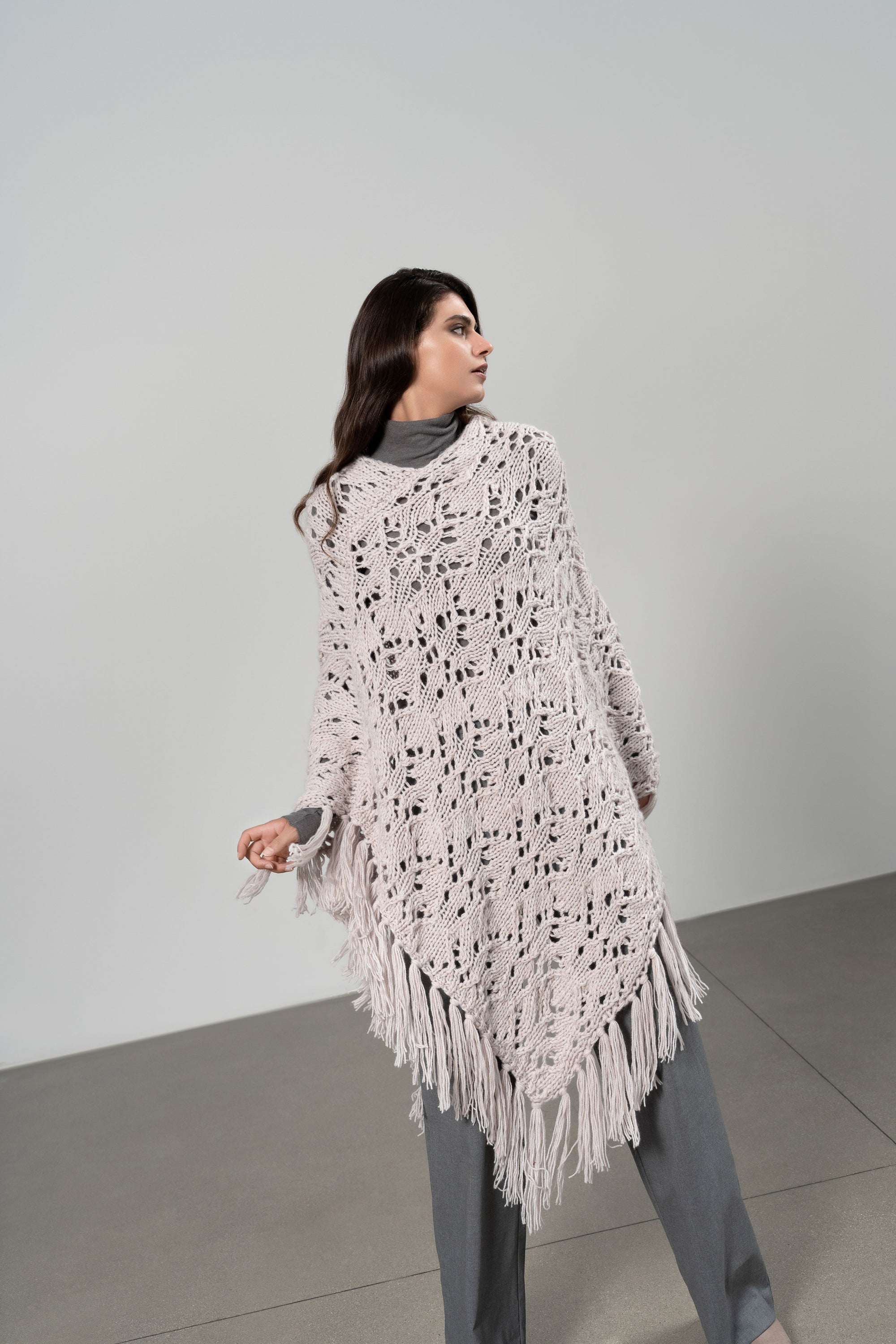 TARA PONCHO IN PURO CASHMERE