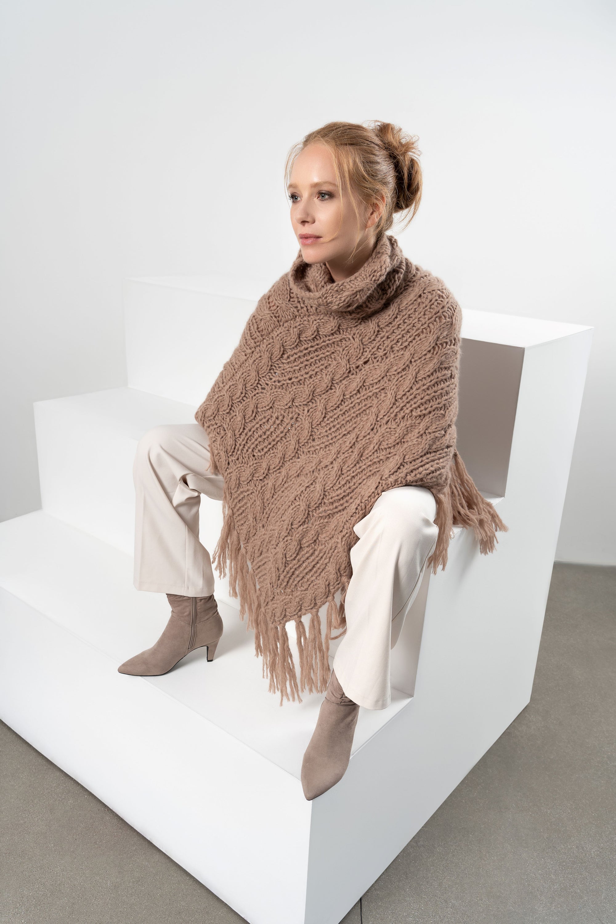 DEVA PONCHO IN MISTO CASHMERE