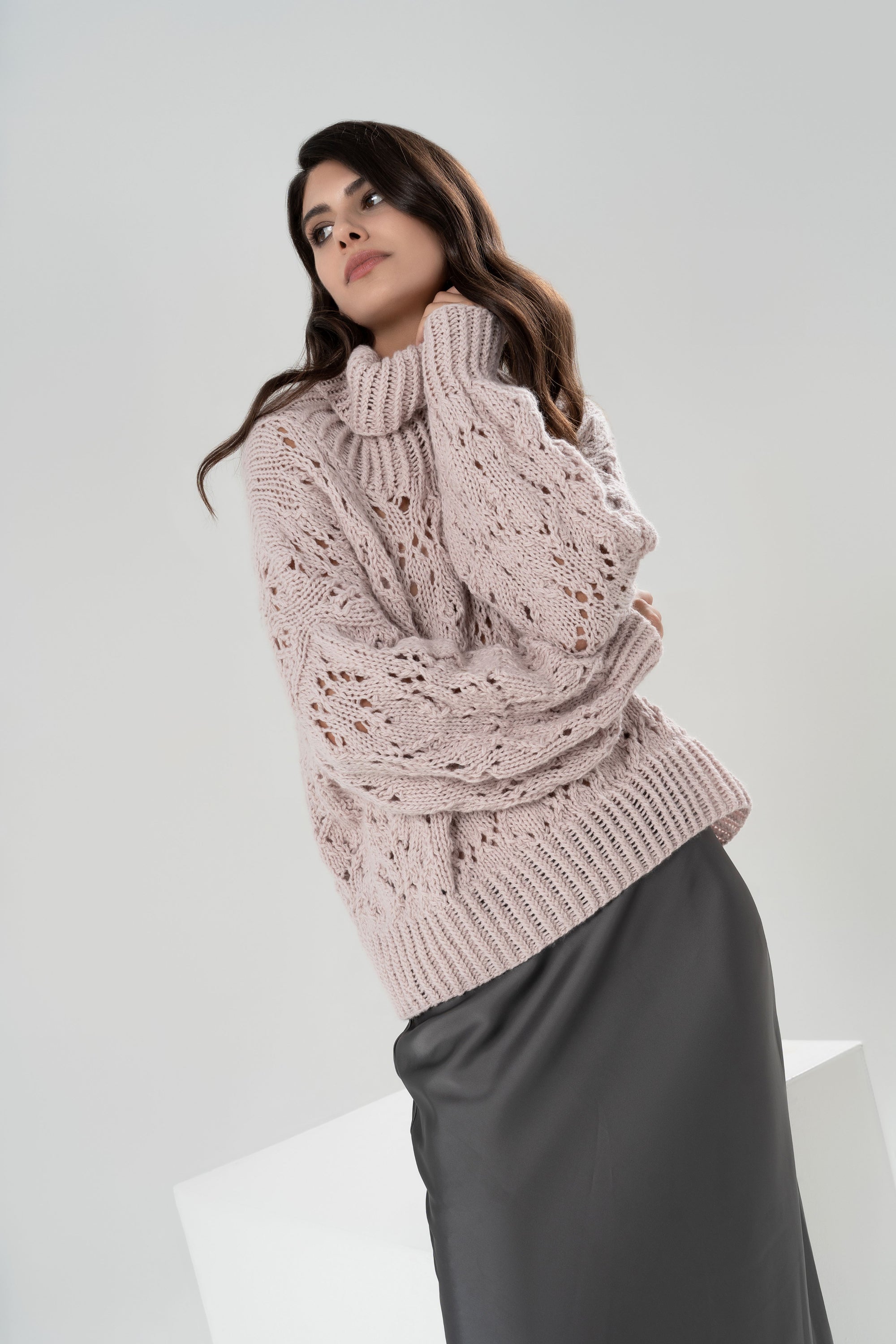 TARA MAGLIONE IN PURO CASHMERE